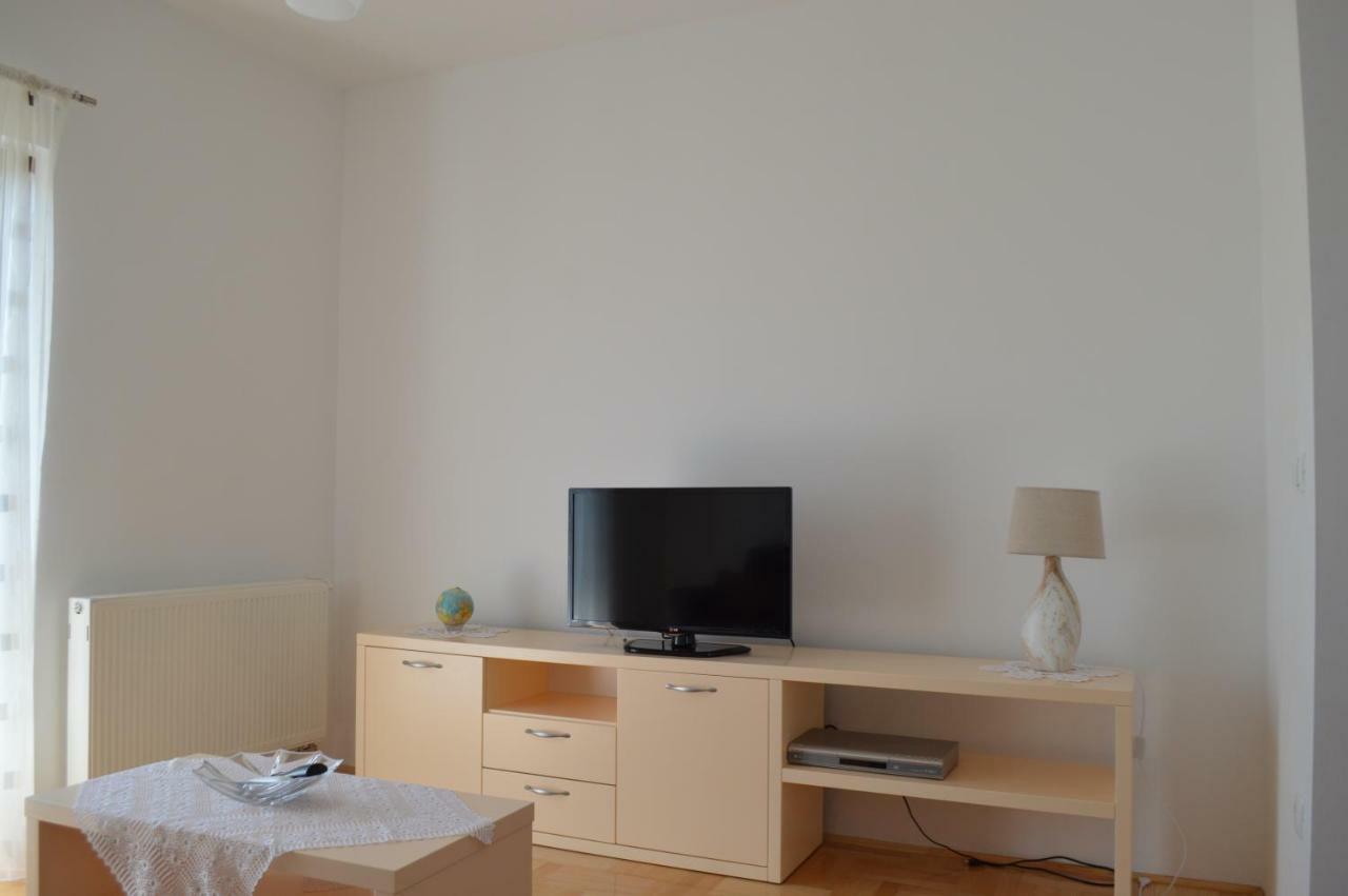 Apartmani Mila Sukošan Dış mekan fotoğraf